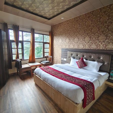 Magic Stays - Shimla Royale - Free Pickup From Railway Station Shimla Exteriör bild