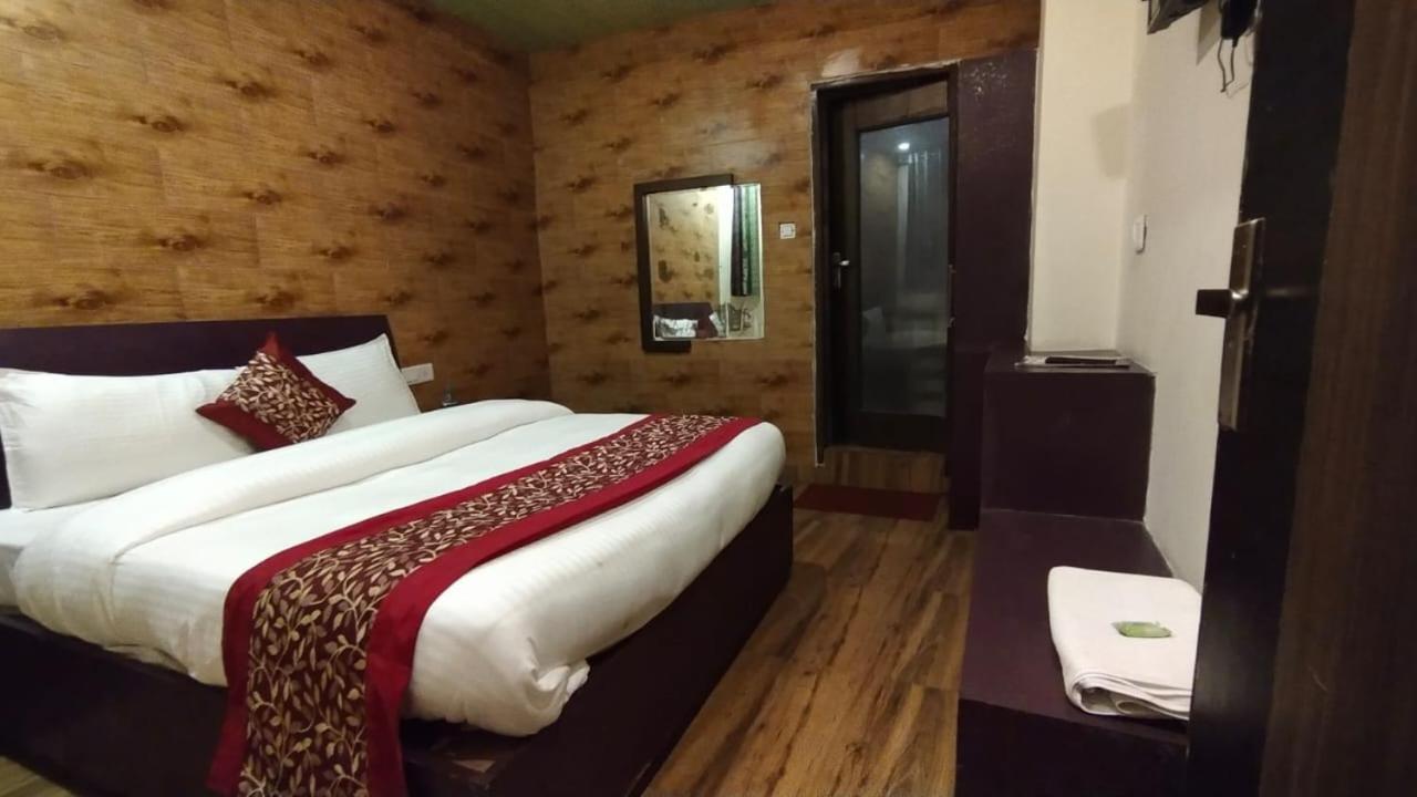 Magic Stays - Shimla Royale - Free Pickup From Railway Station Shimla Exteriör bild