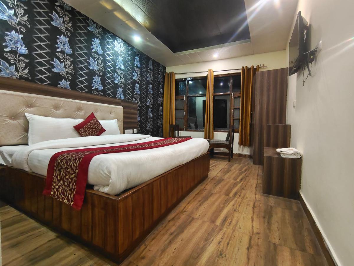 Magic Stays - Shimla Royale - Free Pickup From Railway Station Shimla Exteriör bild